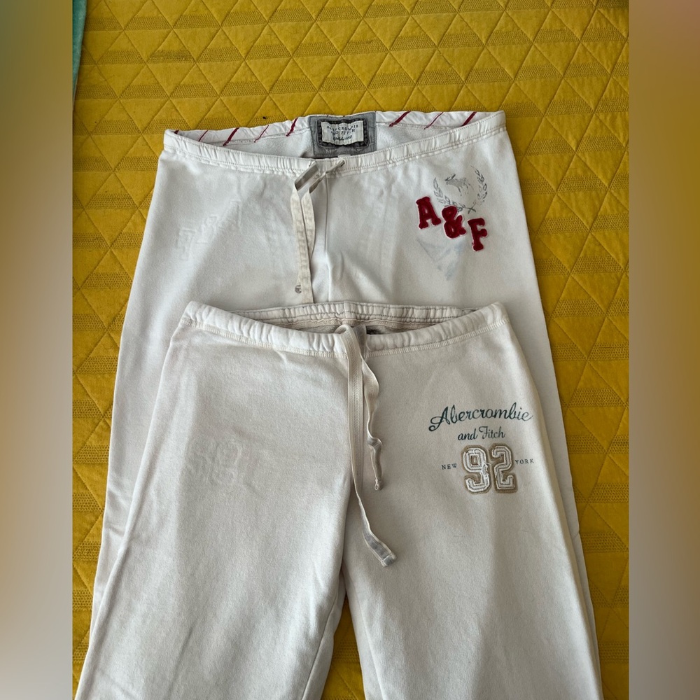 USED ABERCROMBIE AND FITCH LADIES SWEATPANTS med and large